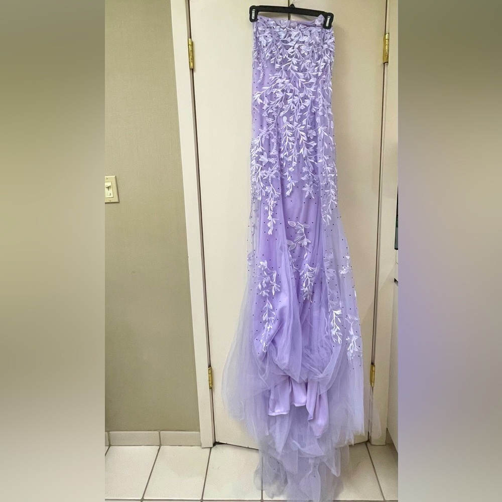 Hebeos Lavender Spaghetti Strap Prom Dress with Flower Appliqués